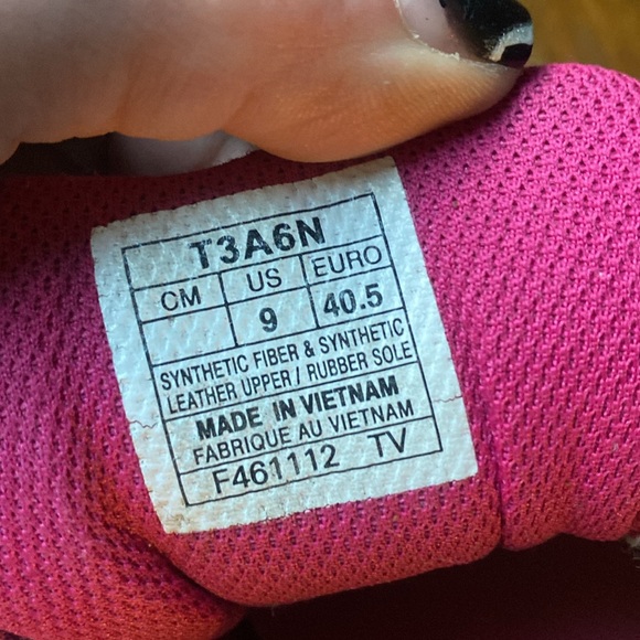 86 size 9, multicolored running shoes - Picture 5 of 5